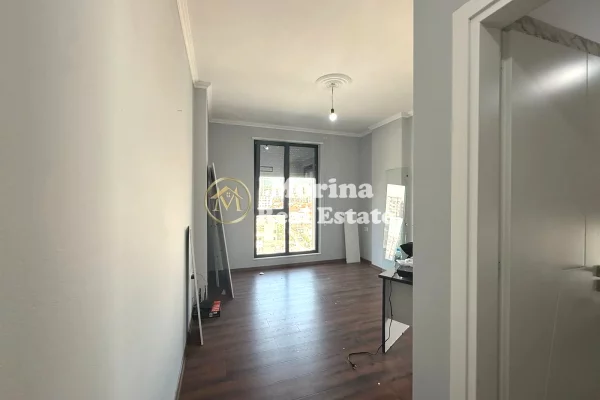 Shtepi me qera 3+1 ne Tirane - 800 Euro