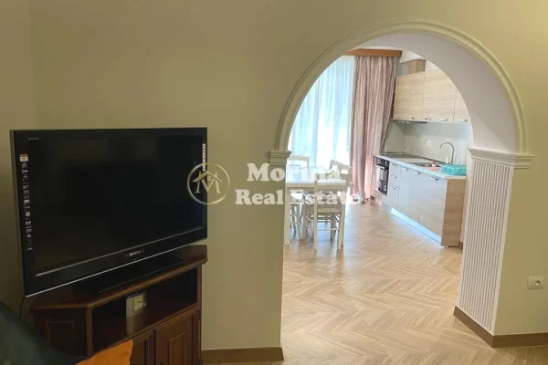 Shtepi me qera Apartament ne Tirane, 3+1, Mobilimi E mobiluar, Pagesa 750  Euro.