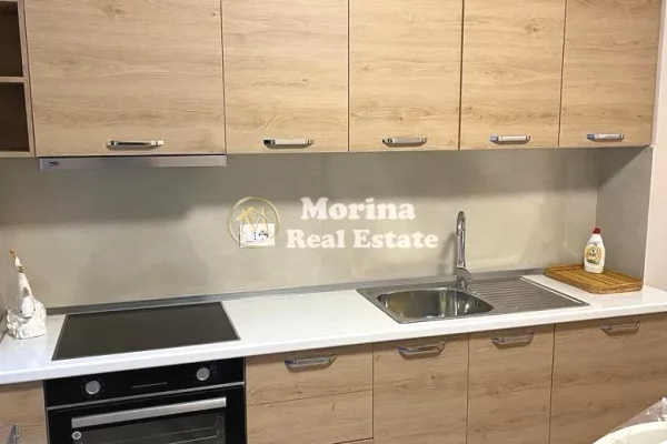 Shtepi me qera 3+1 ne Tirane - 750 Euro