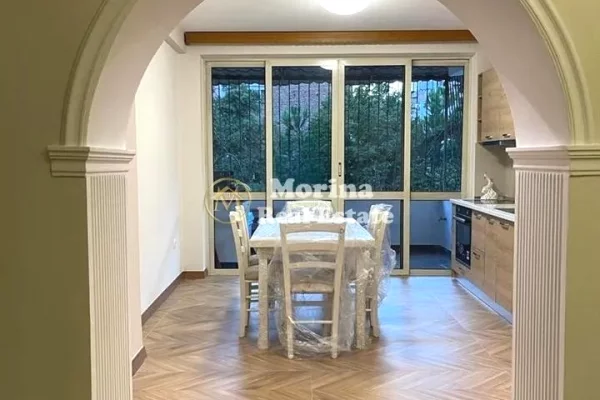 Shtepi me qera 3+1 ne Tirane - 750 Euro