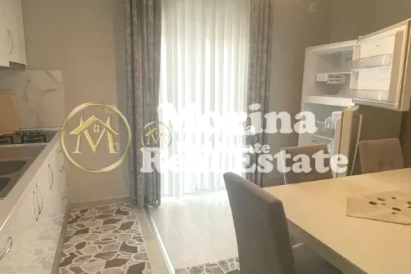 Shtepi me qera Shtepi Private ne Tirane, 2+1, Mobilimi E mobiluar, Pagesa 600  Euro.