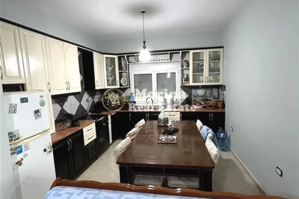 Shtepi me qera 3+1 ne Tirane - 500 Euro