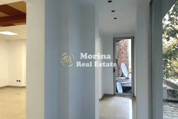 Qera | Ambjent Biznesi | Blloku, Rruga Brigada VIII | 1000 Euro/muaj