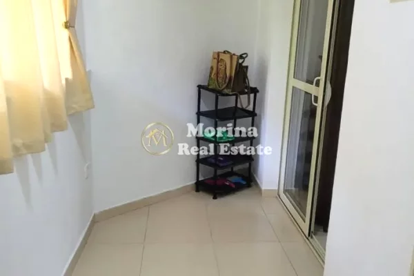 Shtepi me qera Garsoniere ne Tirane - 300 Euro