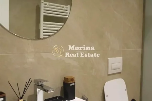 Shtepi ne shitje Apartament ne Tirane, Garsoniere, Mobilimi E mobiluar, Pagesa 260,000  Euro.