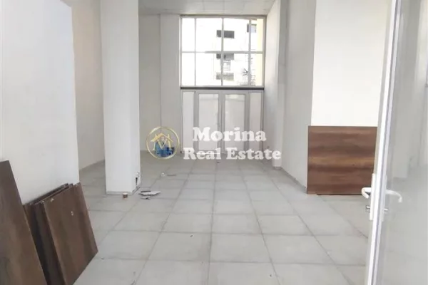 Ambiente Commerciale in Affitto 1+1 a Tirana - 1,500 Euro