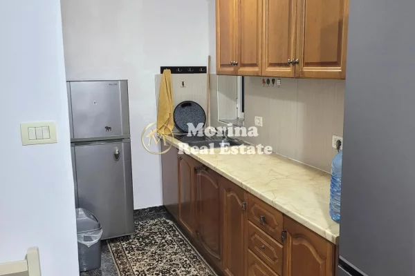 Shtepi me qera 1+1 ne Tirane - 400 Euro