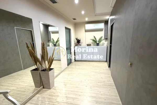 Qera | Ambjent Biznesi | Komuna e Parisit - Rruga Viktor Eftemiu | 650 Euro/muaj