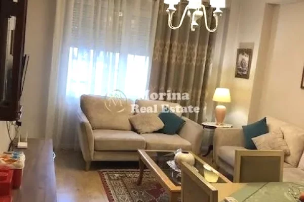 Shtepi me qera 1+1 ne Tirane - 370 Euro