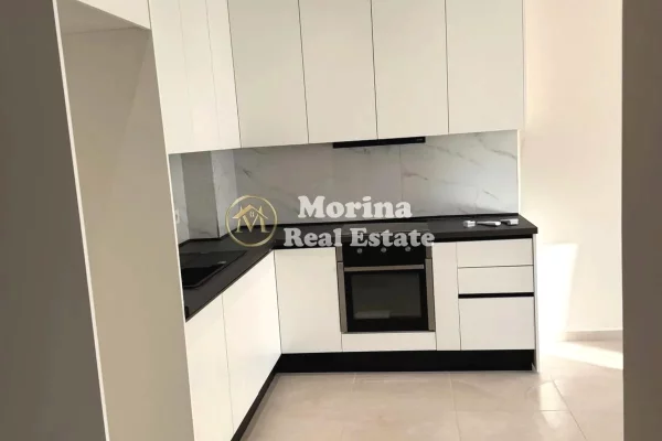 Shtepi me qera Apartament ne Tirane, 2+1, Mobilimi Bosh, pa mobiluar, Pagesa 500  Euro.