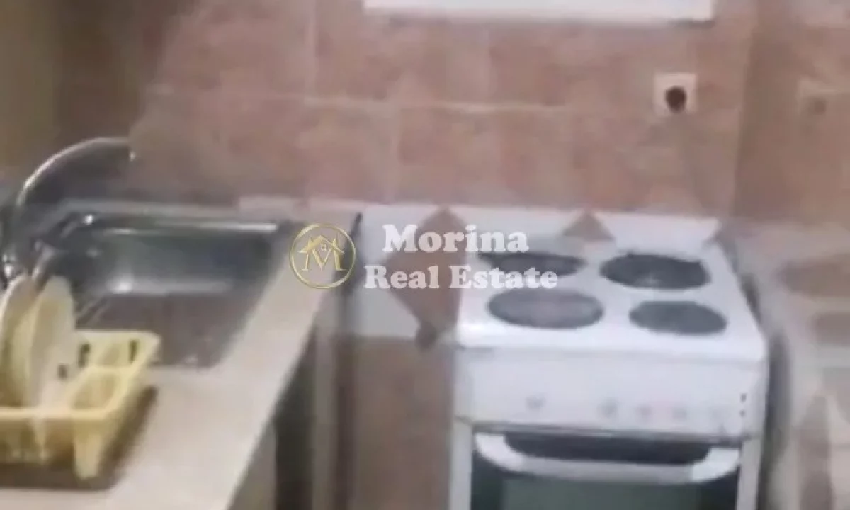 Shtepi me qera Shtepi Private ne Tirane, 1+1, Mobilimi E mobiluar, Pagesa 250  Euro.