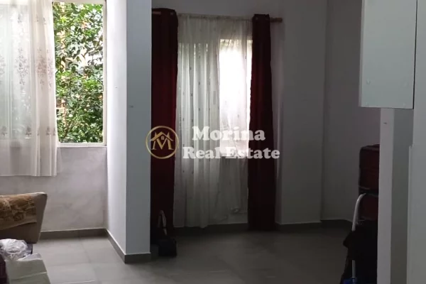 Shtepi me qera Apartament ne Tirane, Garsoniere, Mobilimi E mobiluar, Pagesa 300  Euro.