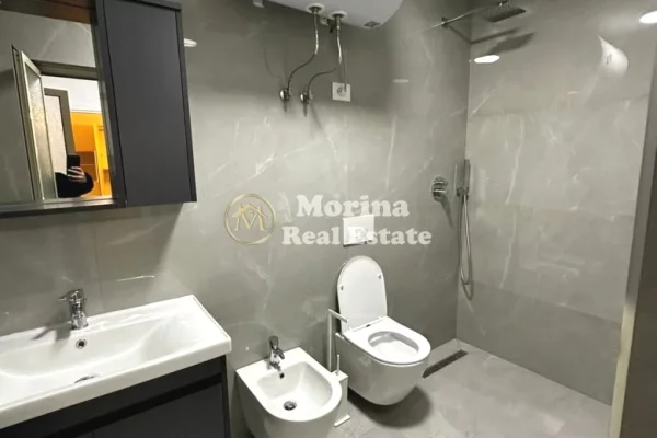 Shtepi me qera 2+1 ne Tirane - 700 Euro