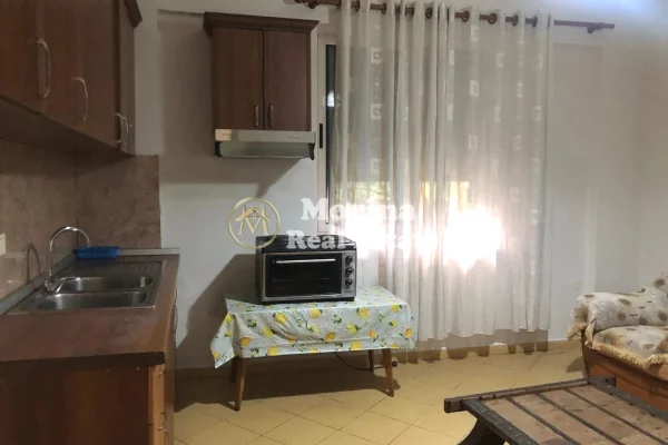 Shtepi me qera Shtepi Private ne Tirane, 2+1, Mobilimi E mobiluar, Pagesa 350  Euro.