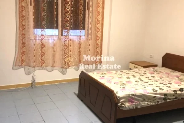 Shtepi me qera Shtepi Private ne Tirane, 2+1, Mobilimi E mobiluar, Pagesa 350  Euro.