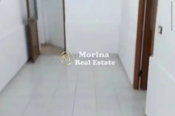 Shtepi me qera Shtepi Private ne Tirane, 2+1, Mobilimi Pjeserisht e mobiluar, Pagesa 260  Euro.