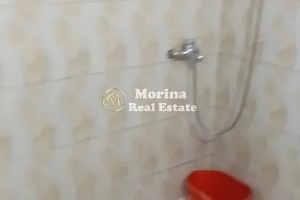 Shtepi me qera Shtepi Private ne Tirane, 2+1, Mobilimi Pjeserisht e mobiluar, Pagesa 260  Euro.