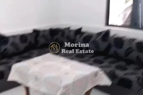 Shtepi me qera Shtepi Private ne Tirane, 2+1, Mobilimi Pjeserisht e mobiluar, Pagesa 260  Euro.