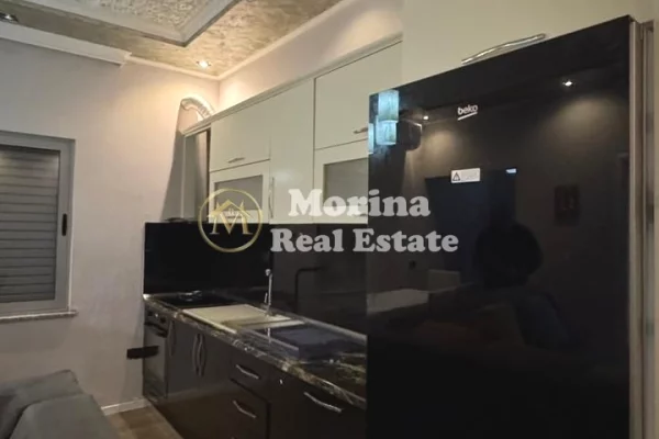 Shtepi me qera 2+1 ne Tirane - 700 Euro