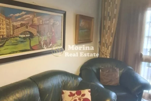 Shtepi me qera Vila Luksoze ne Tirane, 3+1, Mobilimi E mobiluar, Pagesa 600  Euro.