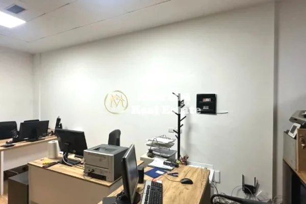 Qera | Ambjent Biznesi | Condor Center - Rruga e Kavajes | 600 €/muaj