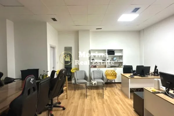 Qera | Ambjent Biznesi | Condor Center - Rruga e Kavajes | 600 Euro/muaj