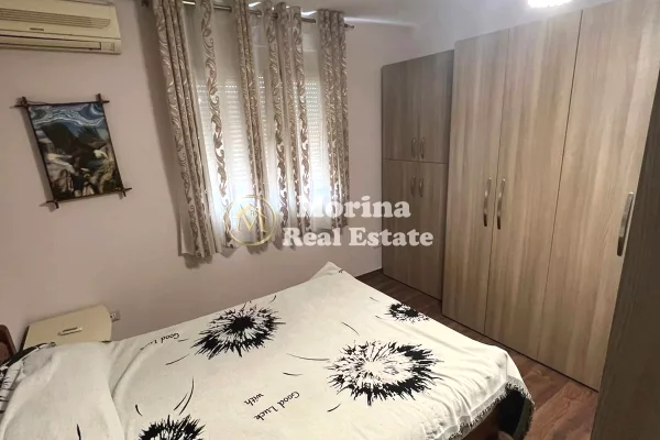 Shtepi me qera Apartament ne Tirane, 3+1, Mobilimi E mobiluar, Pagesa 600  Euro.