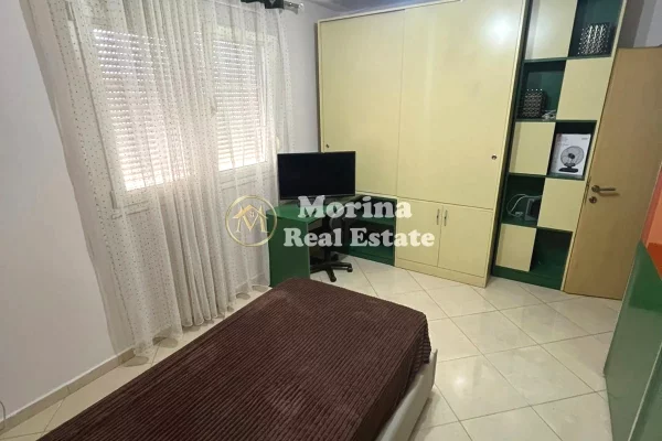 Shtepi me qera Apartament ne Tirane, 3+1, Mobilimi E mobiluar, Pagesa 600  Euro.