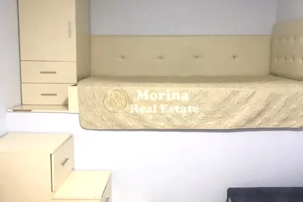 Shtepi me qera Shtepi Private ne Tirane, Garsoniere, Mobilimi E mobiluar, Pagesa 250  Euro.