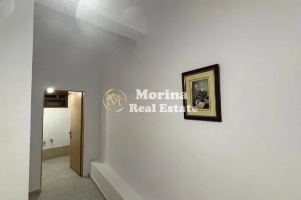 Shtepi me qera Garsoniere ne Tirane - 170 Euro