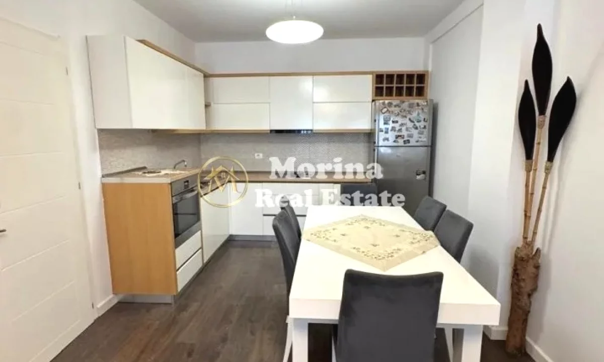 Shtepi me qera Apartament ne Tirane, 2+1, Mobilimi Pjeserisht e mobiluar, Pagesa 600  Euro.