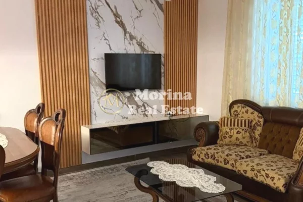 Shtepi me qera Shtepi Private ne Tirane, 2+1, Mobilimi E mobiluar, Pagesa 700  Euro.