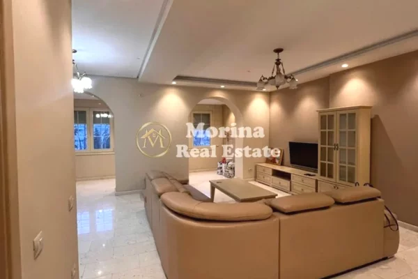 Shtepi me qera 2+1 ne Tirane - 750 Euro