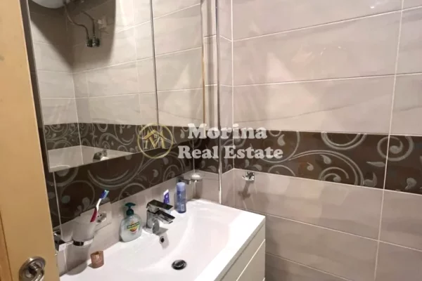 Shtepi me qera Apartament ne Tirane, 2+1, Mobilimi E mobiluar, Pagesa 750  Euro.