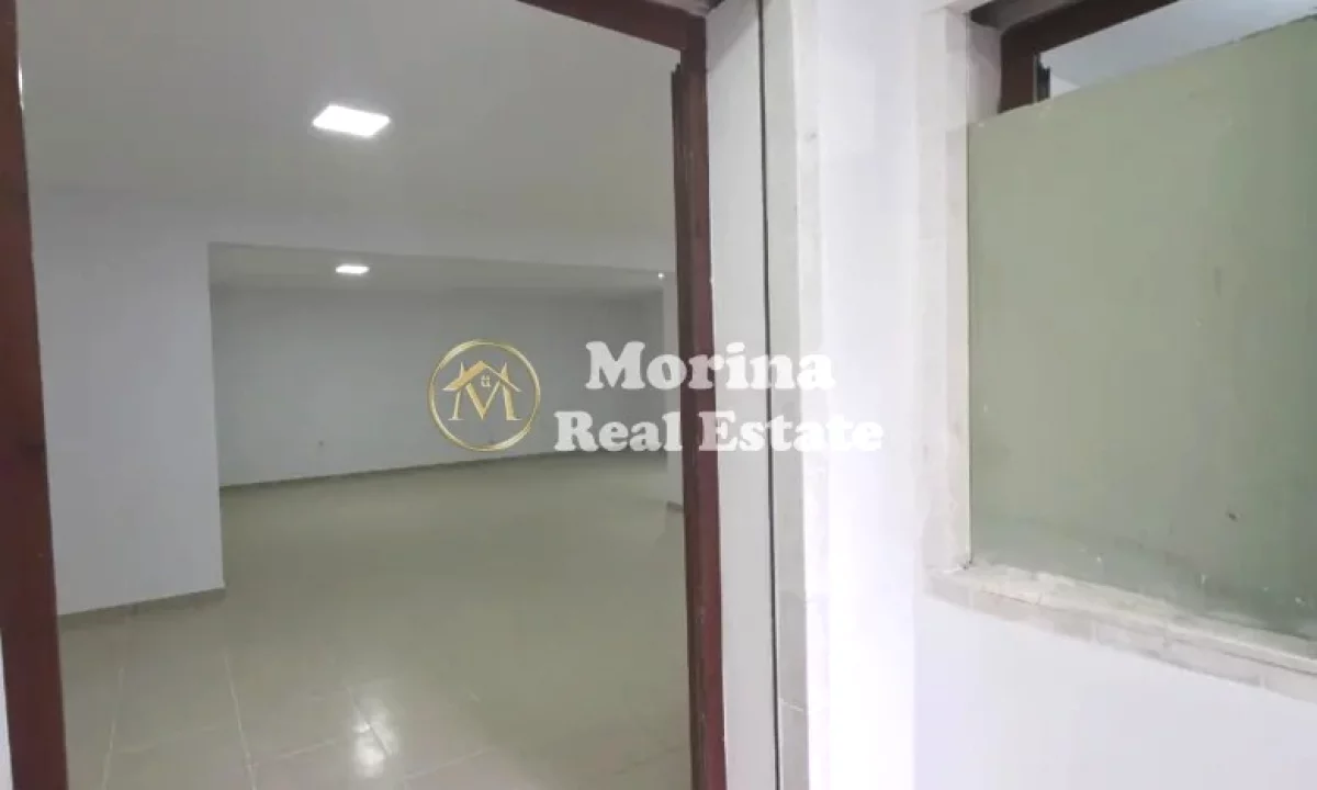 Shitje | Ambjent Biznesi | Xhamia e Selites | 180000 Euro