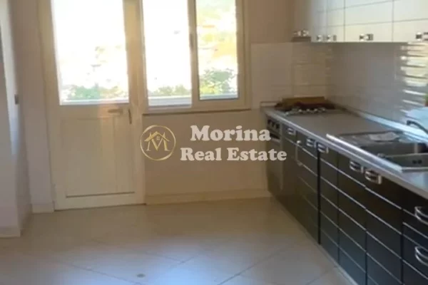 Shtepi me qera Apartament ne Tirane, 1+1, Mobilimi Pjeserisht e mobiluar, Pagesa 350  Euro.
