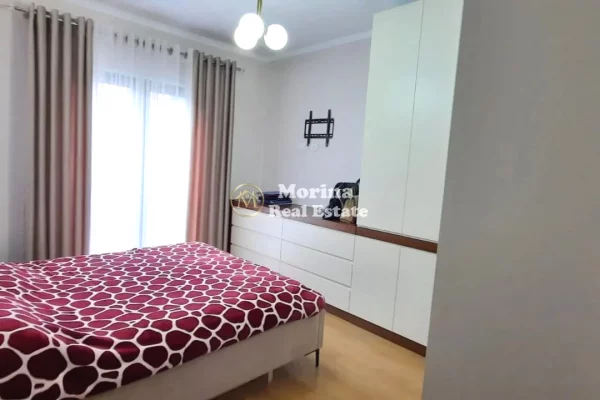 Shtepi ne shitje Apartament ne Tirane, 2+1, Mobilimi E mobiluar, Pagesa 213,210  Euro.