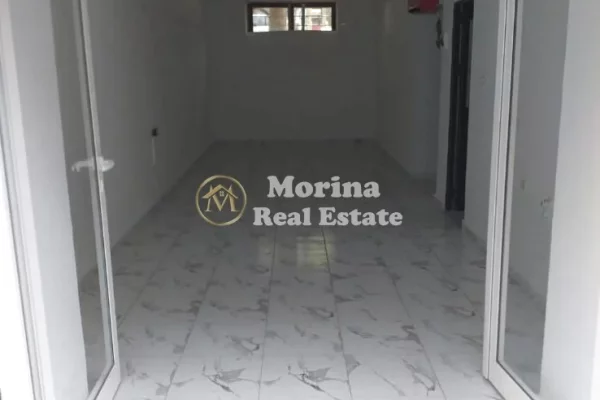 Qera | Ambjent Biznesi | Shkolla e Bashkuar | 400 Euro/muaj