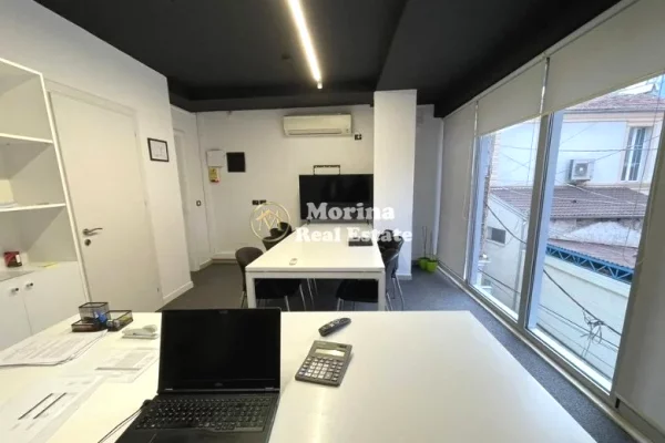 Qera | Ambjent Biznesi | Pazari i Ri | 1100 Euro/muaj