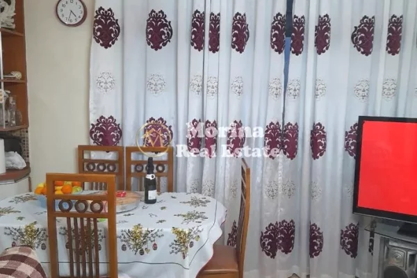 Shtepi ne shitje Apartament ne Tirane, 2+1, Mobilimi E mobiluar, Pagesa 250,000  Euro.