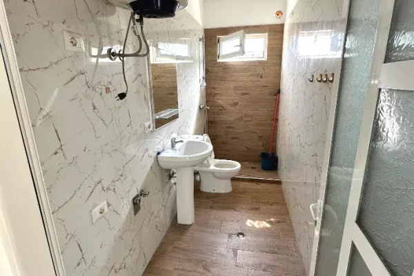 Luxury villas for rent in Tirana 1+1, In Part