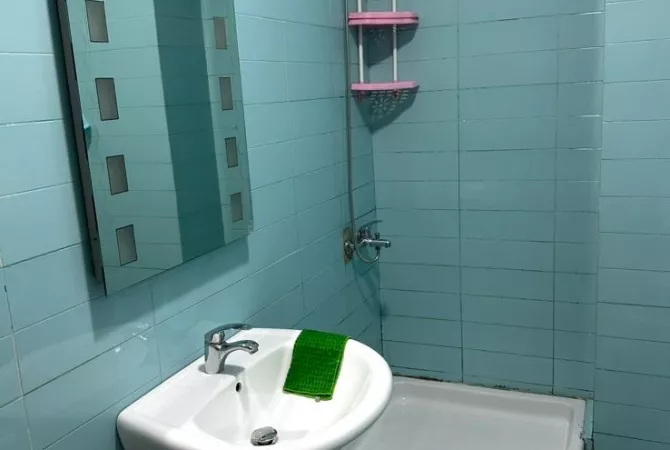 Shtepi me qera Apartament ne Tirane, 1+1, Mobilimi E mobiluar, Pagesa 40,000  Leke.