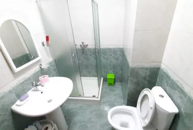 Shtepi me qera 2+1 ne Tirane - 650 Euro