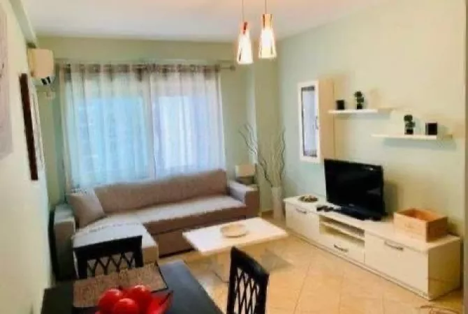 Shtepi me qera 1+1 ne Tirane - 55,000 Leke