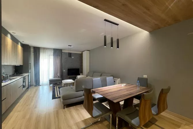 Shtepi me qera Apartament ne Tirane, 2+1, Mobilimi E mobiluar, Pagesa 65,000  Leke.