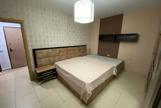 Shtepi me qera 2+1 ne Tirane - 600 Euro