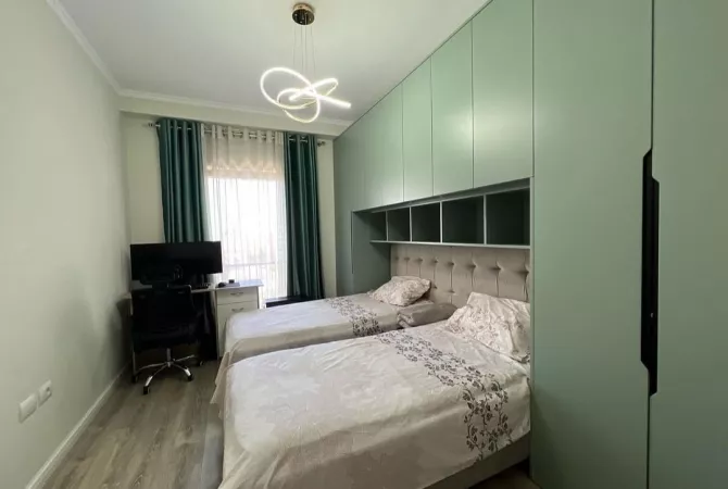 Shtepi me qera Apartament ne Tirane, 2+1, Mobilimi E mobiluar, Pagesa 90,000  Leke.