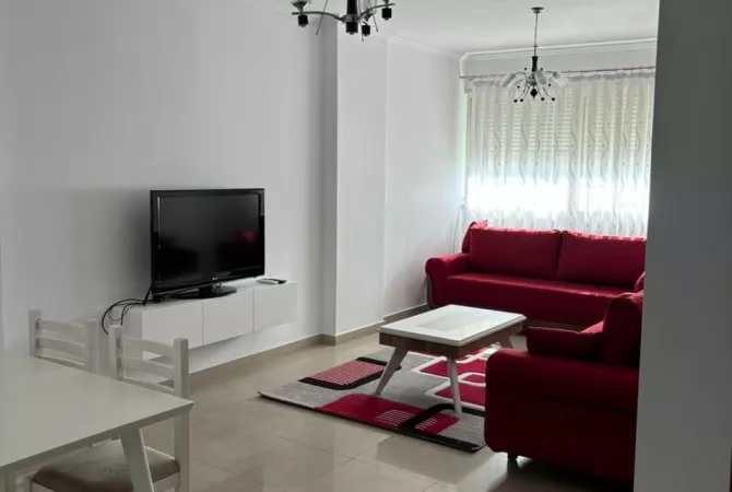 Shtepi me qera Apartament ne Tirane, 3+1, Mobilimi E mobiluar, Pagesa 80,000  Leke.