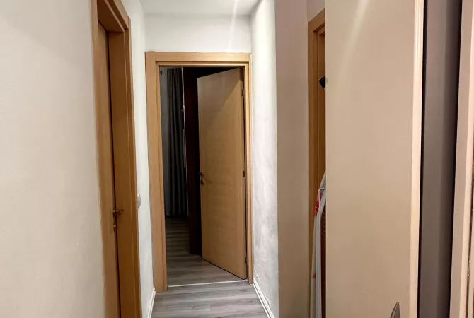 Shtepi me qera Apartament ne Tirane, 2+1, Mobilimi E mobiluar, Pagesa 600  Euro.