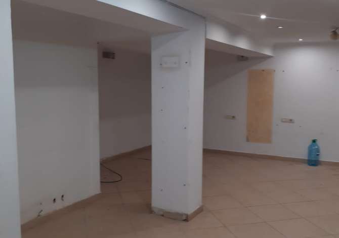 Ambient biznesi me qera 1+1 ne Tirane - 30,000 Leke